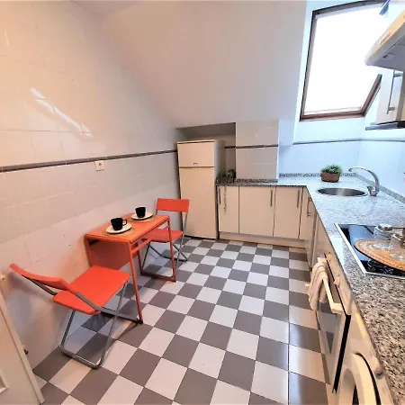 Elegante Atico De 2 Centro Ov5477 דירה
