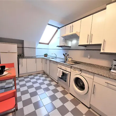 Elegante Atico De 2 Centro Ov5477 Appartement